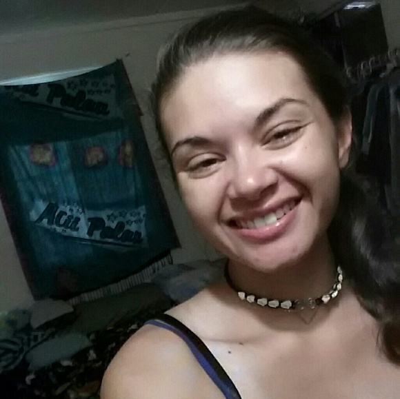 Hafa Adai! I am Shannon a.k.a. Shann - Picture 1 of 8